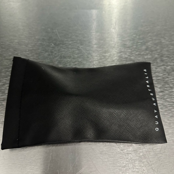 Quay Australia DIRTY HABIT Unisex Sunglasses Black Ross Frame - Picture 9 of 9